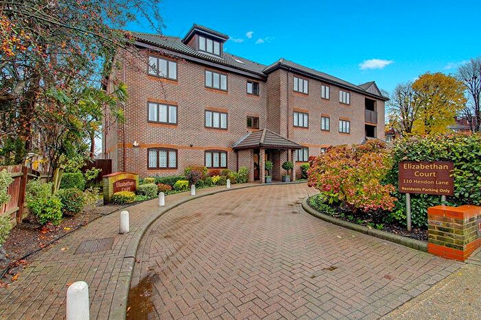 3 Bedroom Flat For Sale In Elizabethan Court, Hendon Lane, London, N3