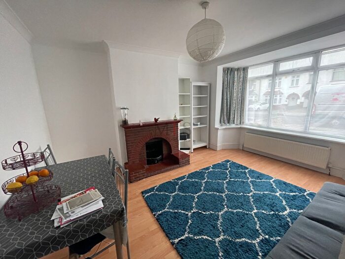 3 Bedroom Terraced House To Rent In Queens Avenue, Greenford, UB6