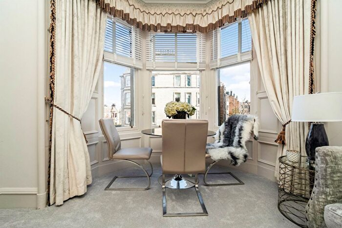 2 Bedroom Flat For Sale In Comely Bank Avenue, Edinburgh, EH4