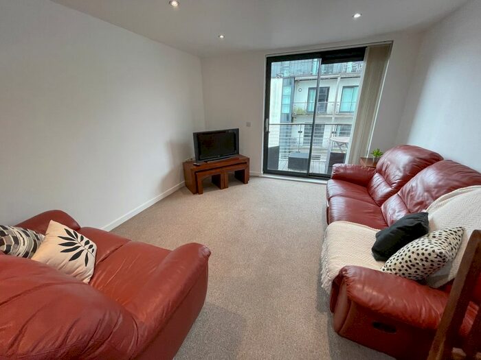 2 Bedroom Flat To Rent In Cornhill, L1