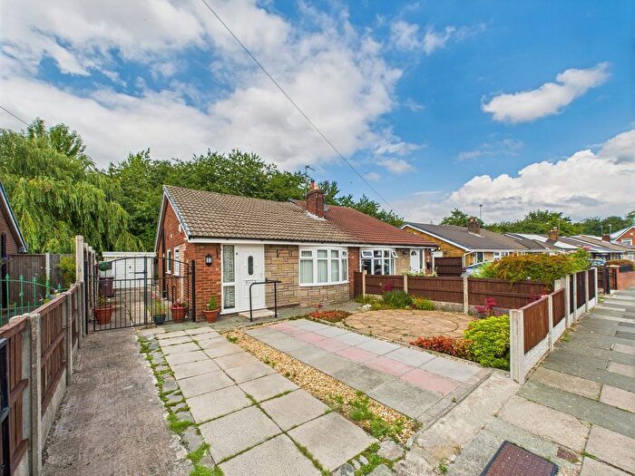2 Bedroom Bungalow To Rent In Woolacombe Avenue, Sutton Leach, St Helens, WA9