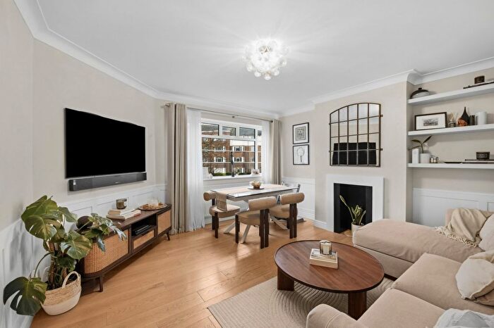 2 Bedroom Flat For Sale In St. Leonards Court, St. Leonards Road, SW14