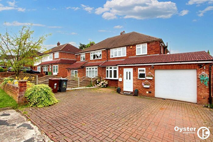 3 Bedroom Semi-Detached House To Rent In Wayside Avenue, Bushey, WD23