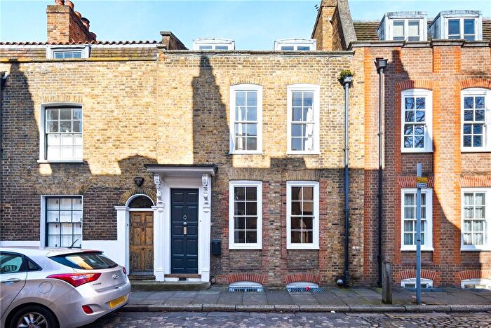 3 Bedroom Terraced House To Rent In Albury Street, London, SE8