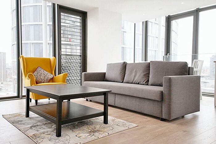 2 Bedroom Flat To Rent In Great Eastern Road, Stratosphere Tower, E15