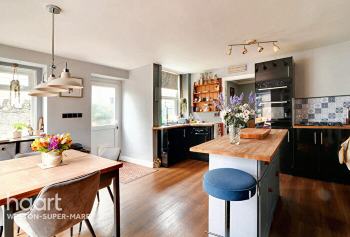 3 Bedroom Flat For Sale In St Pauls Road, Weston-Super-Mare, BS23