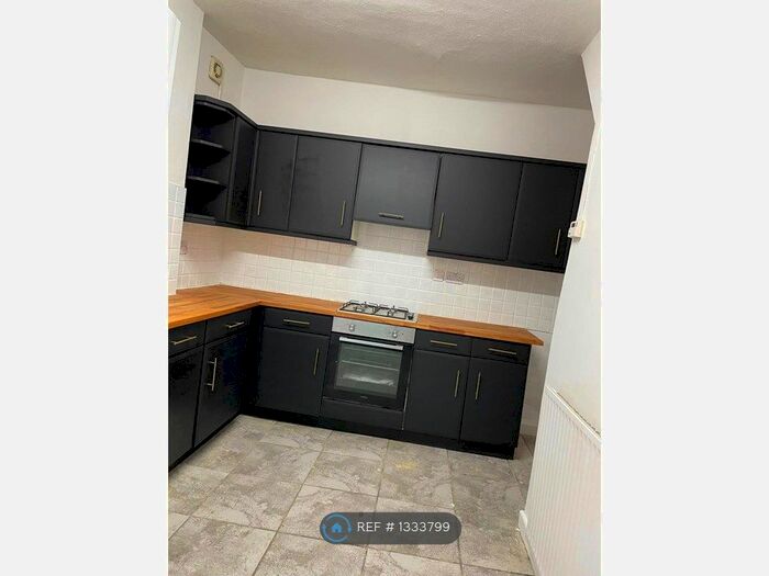 2 Bedroom Terraced House To Rent In Wesley Street, Hadfield, Glossop, SK13