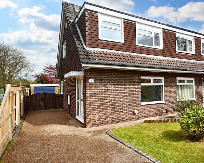 3 Bedroom House To Rent In Hendham Close, Hazel Grove, SK7