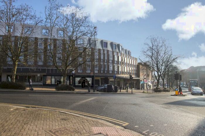 2 Bedroom Apartment To Rent In The Broadway Stanmore, HA7