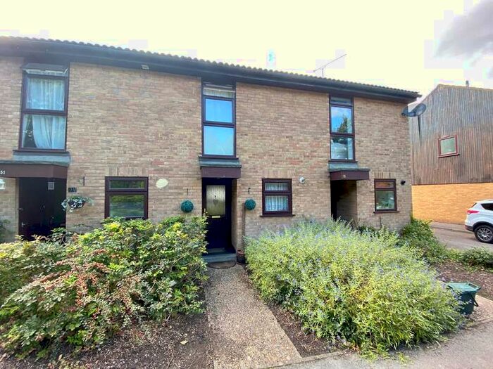 2 Bedroom Terraced House To Rent In Maple Close, GU12