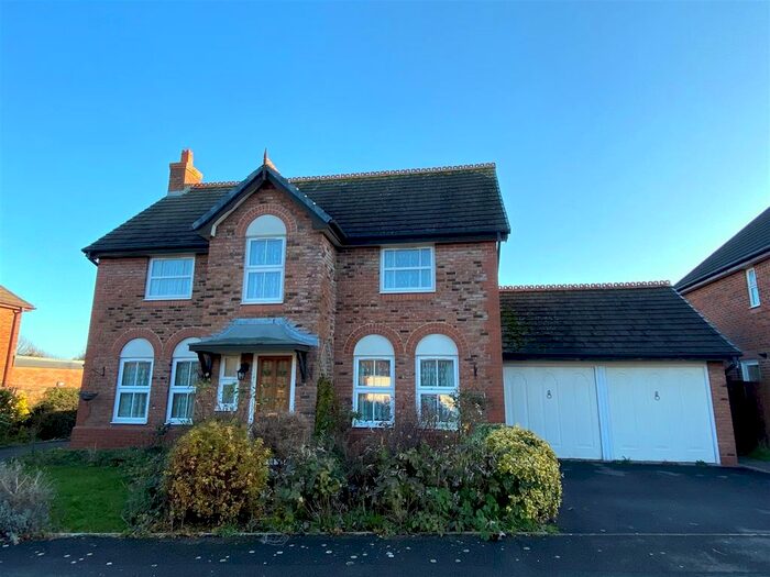 4 Bedroom Detached House To Rent In Newstead Road, Barnwood, Gloucester GL4
