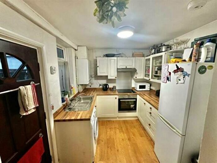 4 Bedroom Terraced House To Rent In St. Stephens Road, Nottingham, Nottinghamshire, NG2