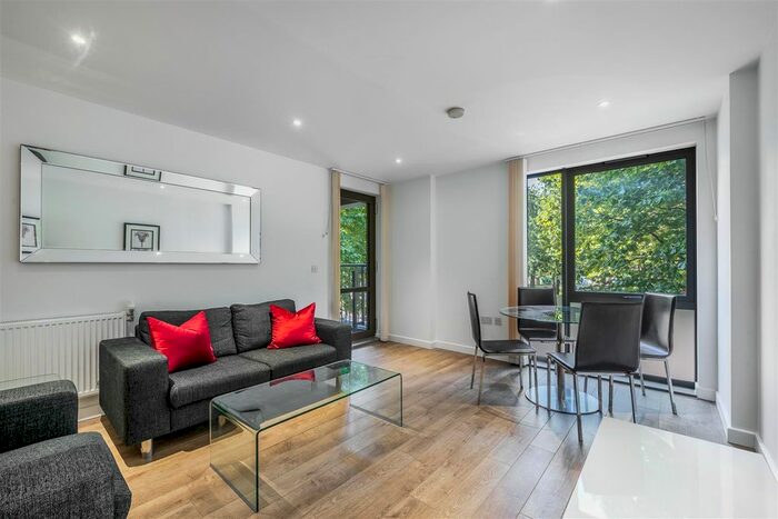 1 Bedroom Flat To Rent In Palm House, Sancroft Street, Vauxhall, London, SE11