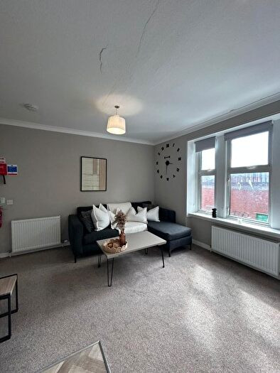 2 Bedroom Flat To Rent In Morgan Place, Stobswell, Dundee, DD4