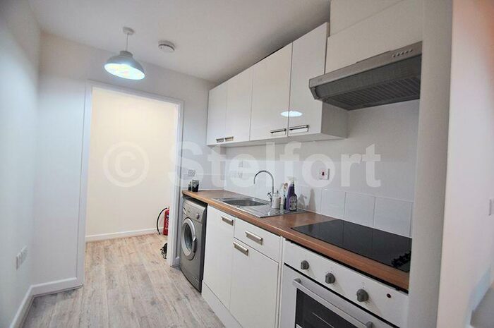 2 Bedroom Flat To Rent In Eversholt Street, London, NW1