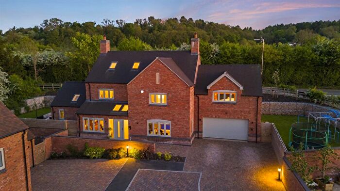 6 Bedroom Detached House For Sale In Chestnut Close, Stubby Lane, Draycott-In-The-Clay, DE6