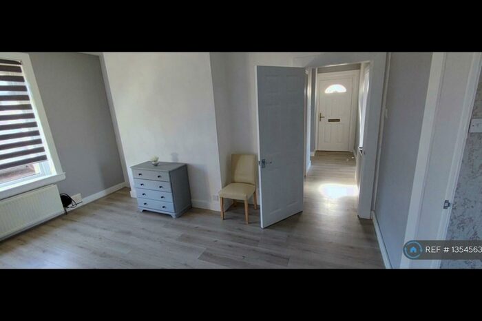 2 Bedroom Flat To Rent In Bathgate Road, Blackburn, Bathgate, EH47