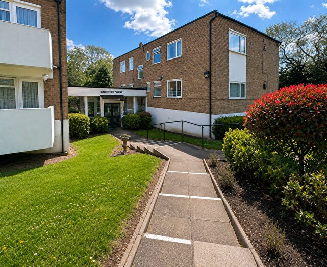 2 Bedroom Flat For Sale In The Rise, Sunrise View The Rise, NW7