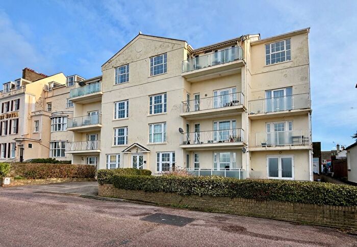 2 Bedroom Flat For Sale In Louisa Terrace, Exmouth, EX8