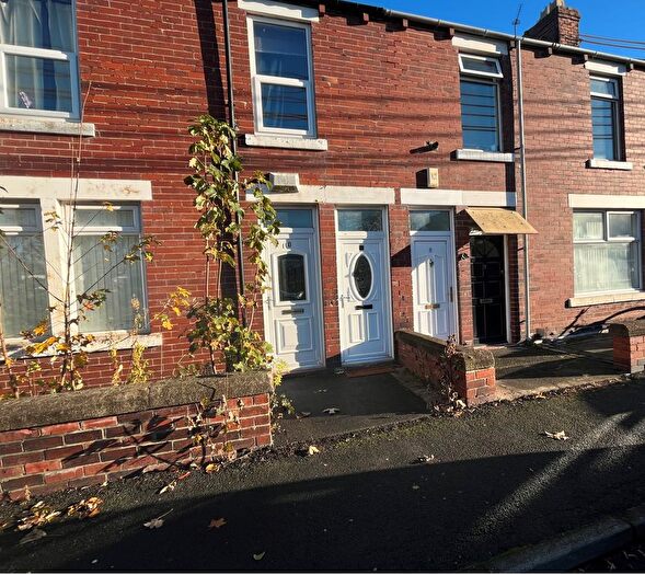 2 Bedroom Flat To Rent In Derwent Terrace, Washington, NE38