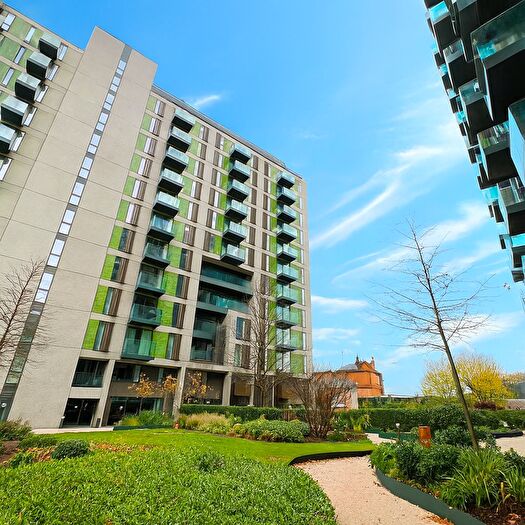 2 Bedroom Flat To Rent In Block B, Bury Street, Salford, M3