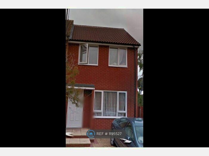 2 Bedroom End Of Terrace House To Rent In Spring Drive, Stevenage SG2