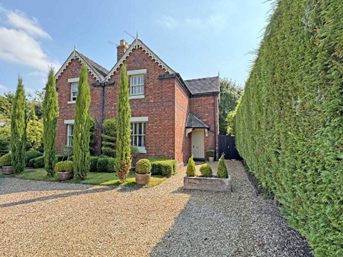 3 Bedroom Cottage For Sale In The Locks, Hillmorton, Rugby, CV21