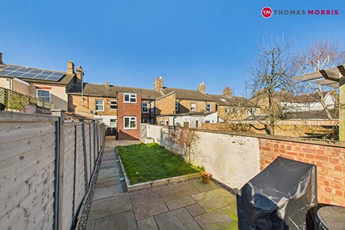 2 Bedroom Terraced House For Sale In The Baulk, Biggleswade, Bedfordshire, SG18