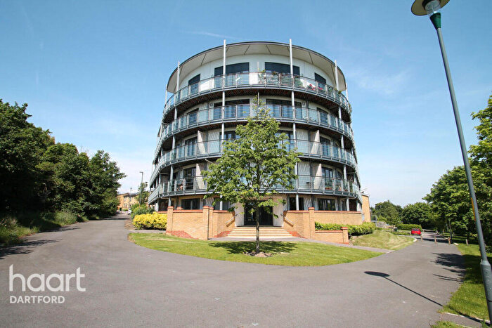 1 Bedroom Apartment To Rent In Fieldfare Lane, Greenhithe, DA9