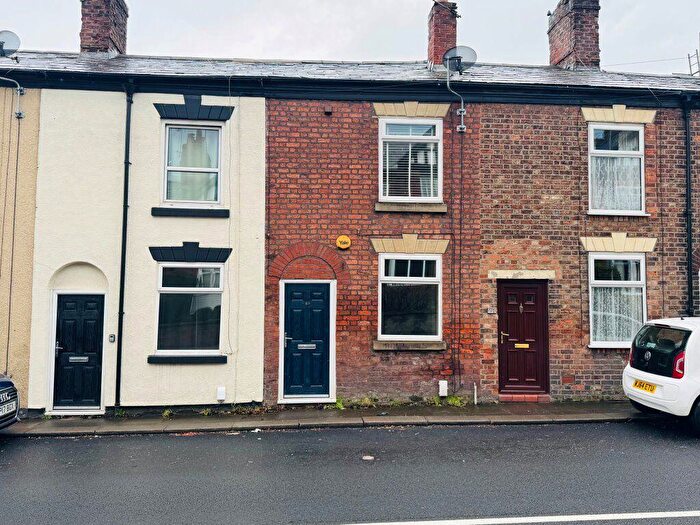 2 Bedroom Terraced House To Rent In Oxford Road, Macclesfield, SK11