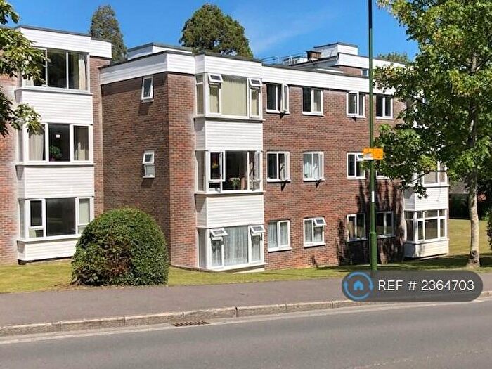 2 Bedroom Flat To Rent In Arbor Court, Haywards Heath, RH16