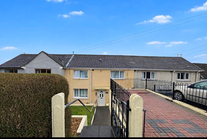 3 Bedroom Terraced House For Sale In Fflorens Road, Newbridge, NP11