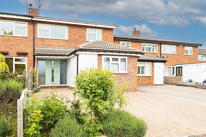 4 Bedroom Semi-Detached House For Sale In College Close, Flamstead, St. Albans, AL3