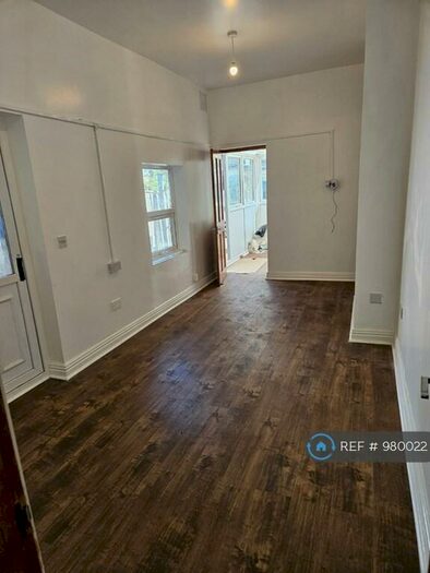 Studio To Rent In Portland Road, Norwood Junction, SE25