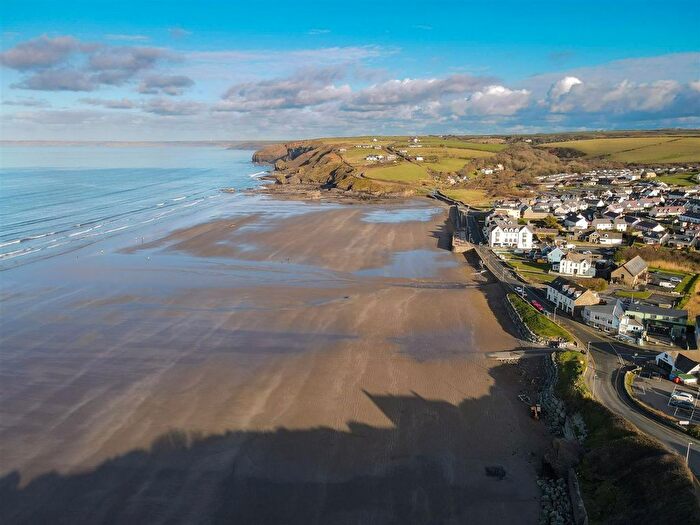 2 Bedroom Flat For Sale In Enfield Road, Broad Haven, SA62