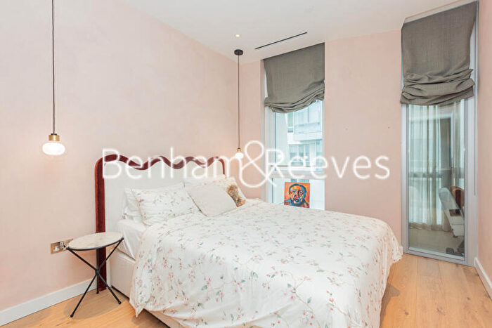 2 Bedroom Apartment To Rent In Prospect Way, Wilshire House, SW11