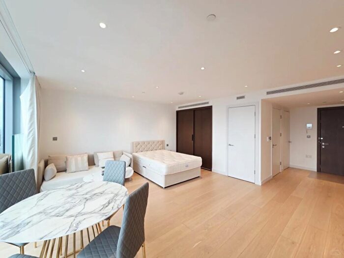 Studio To Rent In Marsh Wall, London, E14