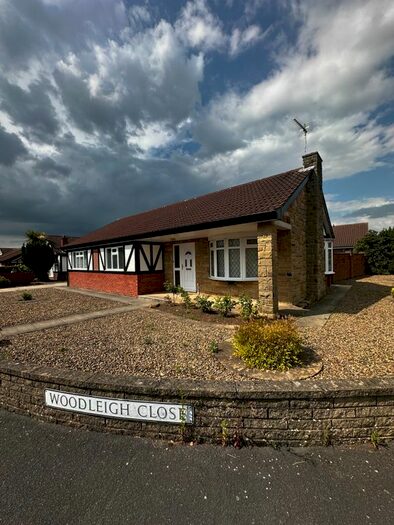 3 Bedroom Bungalow To Rent In Woodleigh Close, Strensall, York, YO32
