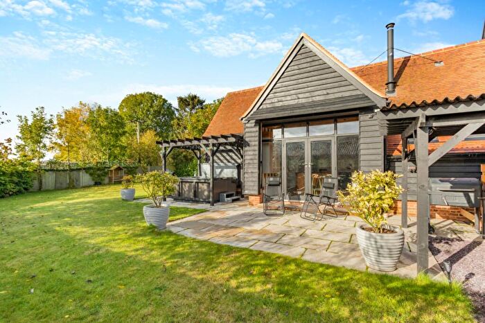 3 Bedroom Detached House For Sale In Kimpton Road, Kimpton, Hitchin, Hertfordshire, SG4