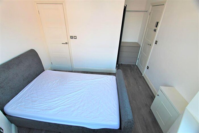 1 Bedroom House Of Multiple Occupation To Rent In Ensuite Furnished En-suite Room, House Share, Glasgow Street, Northampton, NN5