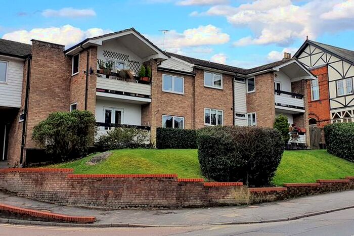 1 Bedroom Flat To Rent In Cedar Court, Station Road, Epping, CM16
