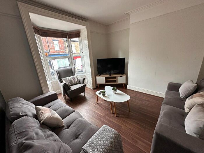 4 Bedroom House To Rent In Barber Road, Sheffield, S10