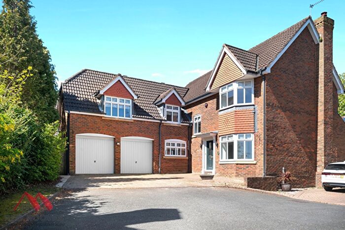 4 Bedroom Detached House For Sale In Hillside Drive, Woolton, L25