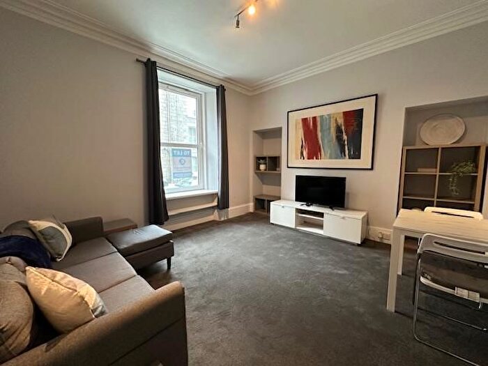 1 Bedroom Flat To Rent In Esslemont Avenue, Aberdeen, AB25