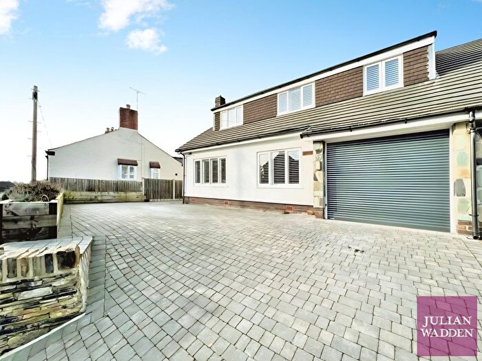 5 Bedroom Semi-Detached House To Rent In Smithy Green, Woodley, Stockport, SK6