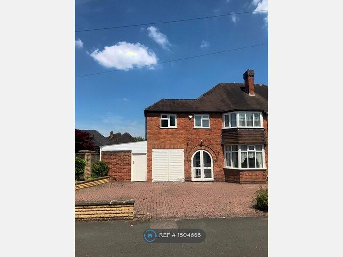 4 Bedroom Semi-Detached House To Rent In Beechwood Park Road, Solihull, B91