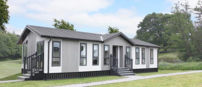 2 Bedroom Park Home For Sale In The Grange Moorbarns Lane, Lutterworth, LE17