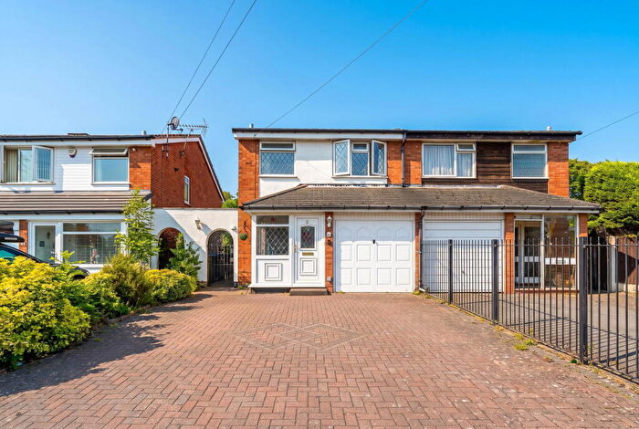 3 Bedroom Semi Detached House For Sale In Shirley Road, Acocks Green, B27