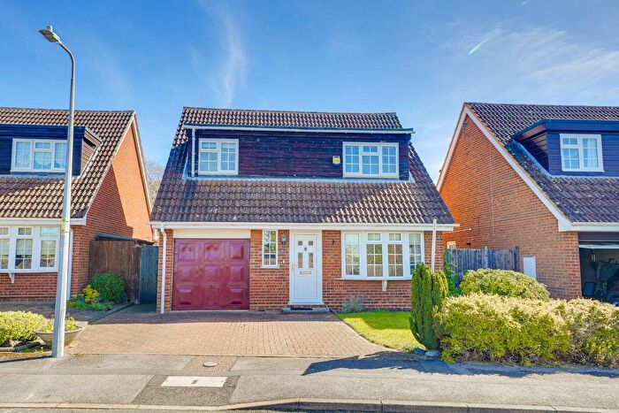 4 Bedroom Detached House For Sale In Shepherds Mead, Leighton Buzzard, LU7