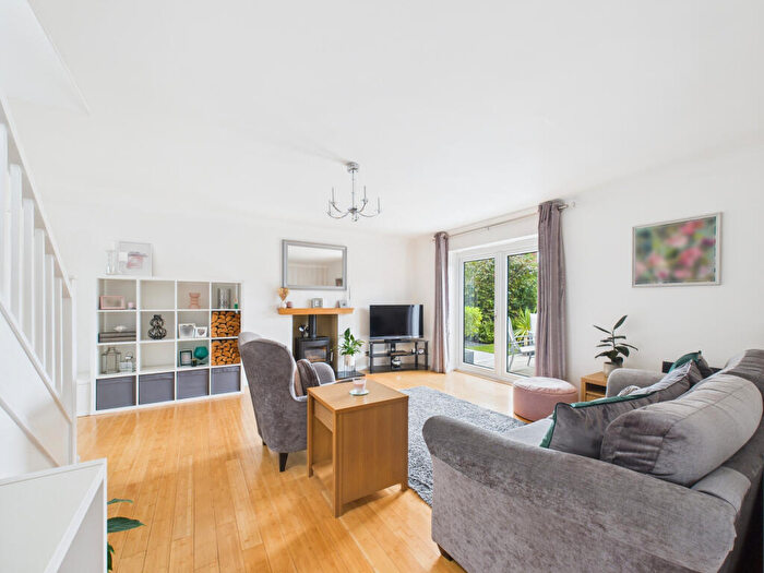 4 Bedroom Detached House For Sale In Howdale Road, Hull, HU8